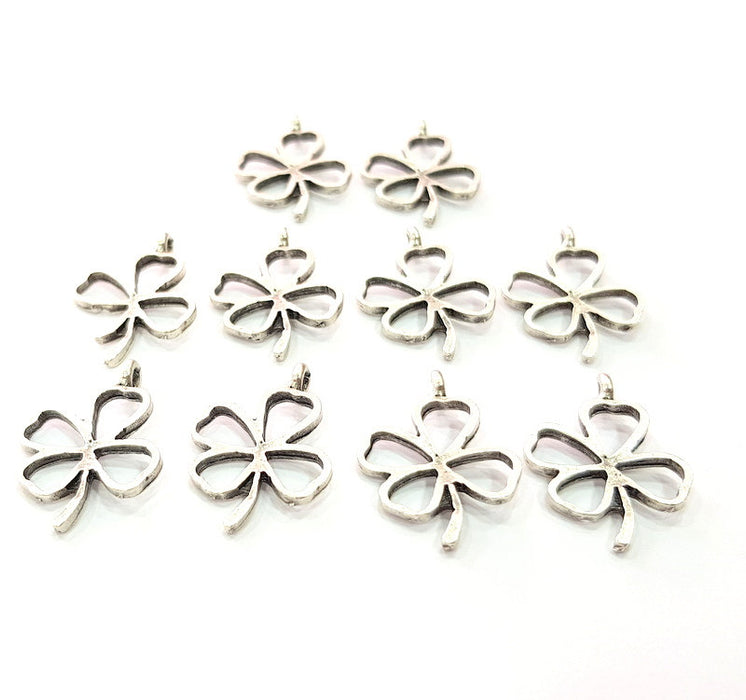 10 Clover Charm Antique Silver Plated Charms (24x16mm) G12343