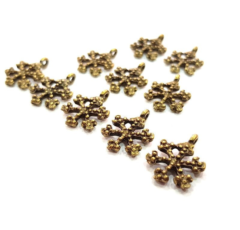 10 Snowflake Charm Antique Bronze Charm Antique Bronze Plated Metal (18x14mm) G12394