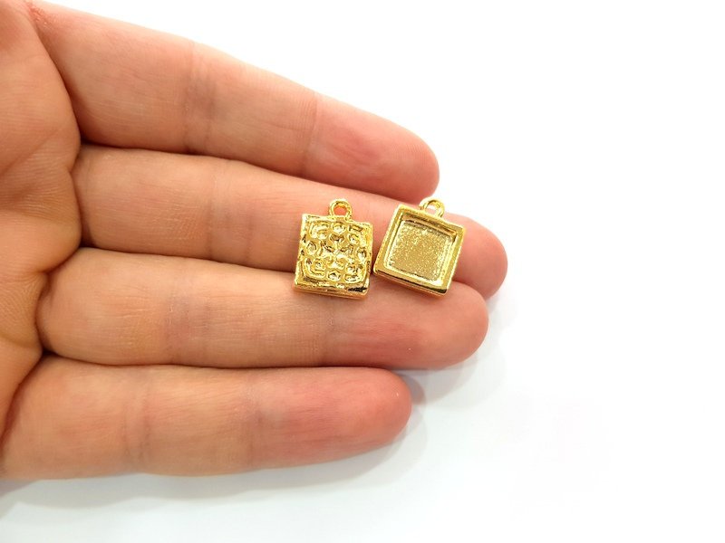 2 Gold Pendant Blank Base Setting Necklace Blank Resin Blank Mountings inlay Blank Shiny Gold Plated Blank ( 10x10 mm blank ) G12499