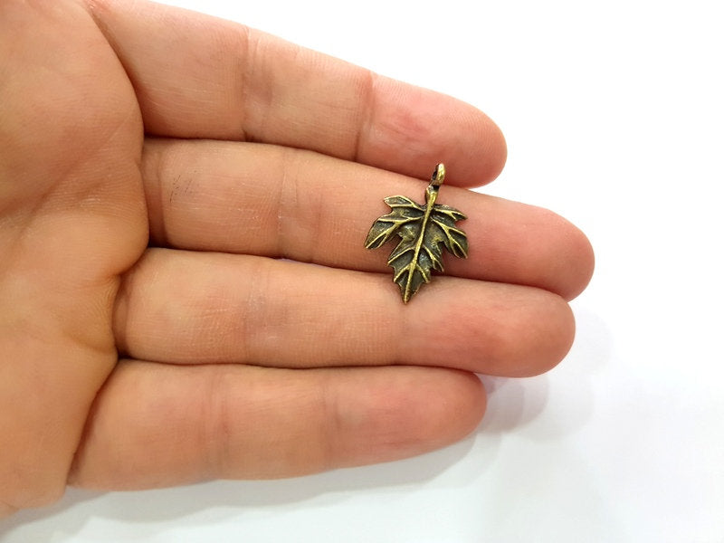 10 Leaf Charm Antique Bronze Charm Antique Bronze Plated Metal  (23x17mm) G12581