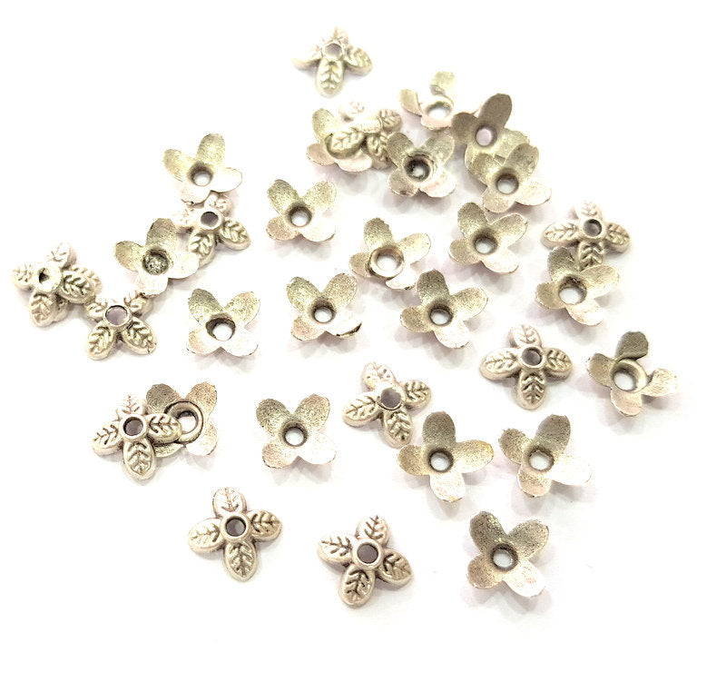 20 Silver Bead Cap Antique Silver Plated Metal Findings (6 mm) G12705
