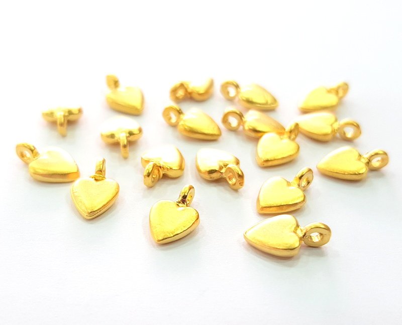 10 Heart Charms Gold Charm Gold Plated Metal (12x7mm)  G13708