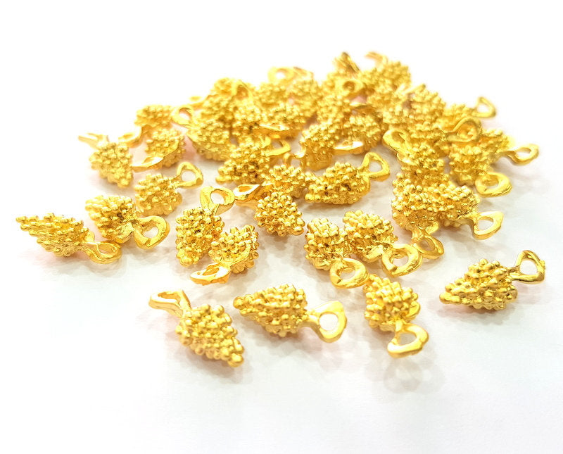 10 Bunch of grapes Charms Gold Charm Gold Plated Metal (15x7mm)  G13717