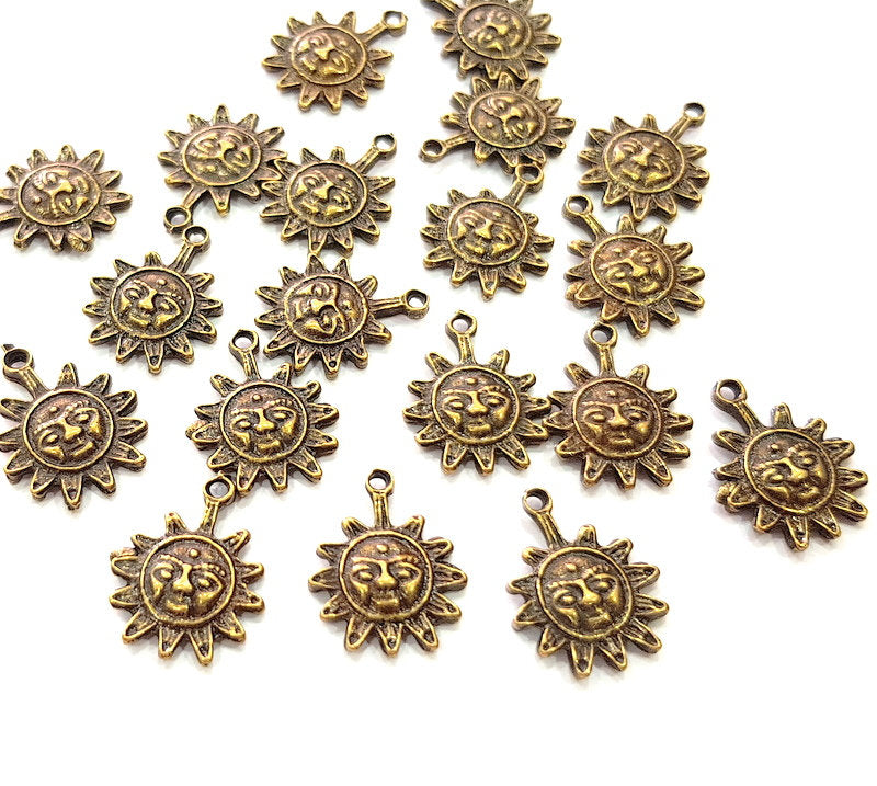 10 Sun Charm Antique Bronze Charm Antique Bronze Plated Metal  (19x14mm) G12824