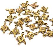 20 Fish Charm Antique Bronze Charm Antique Bronze Plated Metal  (19x12mm) G12826