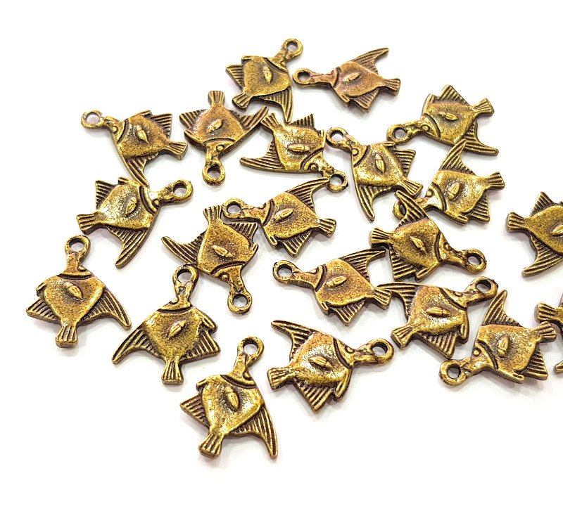20 Fish Charm Antique Bronze Charm Antique Bronze Plated Metal  (19x12mm) G12826