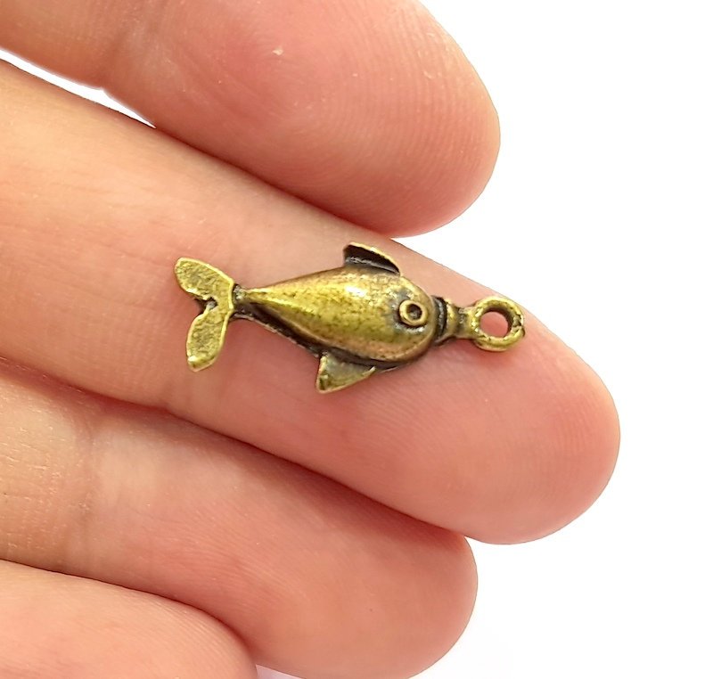 20 Fish Charm Antique Bronze Charm Antique Bronze Plated Metal  (23x10mm) G12834