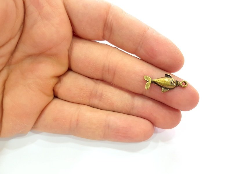 20 Fish Charm Antique Bronze Charm Antique Bronze Plated Metal  (23x10mm) G12834