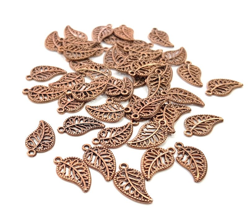 30 Leaf Charm Antique Copper Charm Antique Copper Plated Metal (17x10mm) G13756