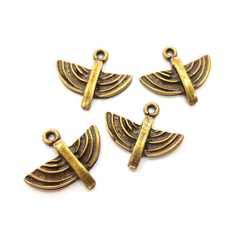 4  Antique Bronze Charm Antique Bronze Plated Metal  (25x22mm) G13842