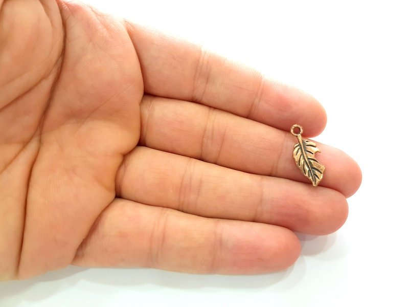 20 Leaf Charm Antique Copper Plated Metal (21x9mm) G13115