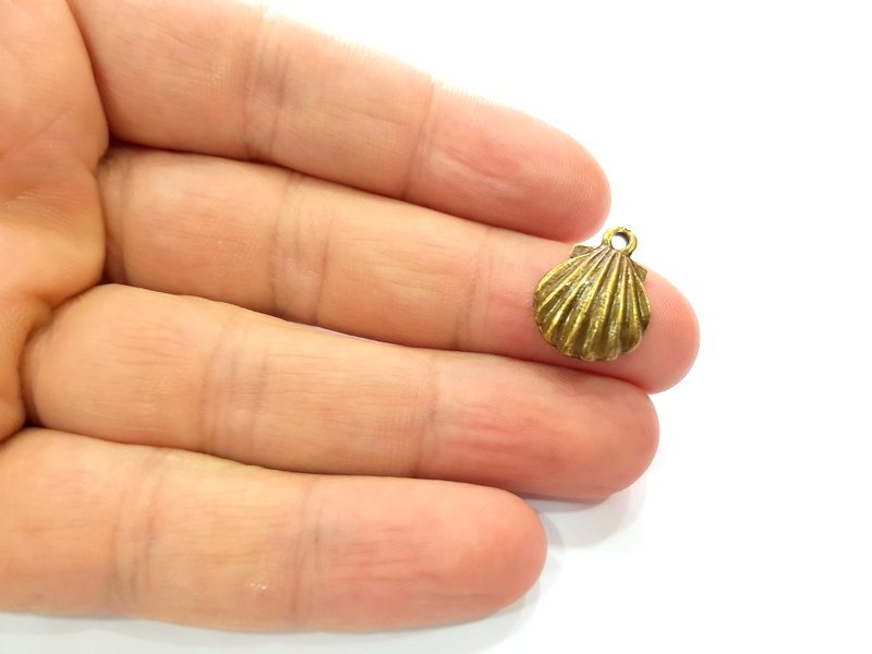 10 Oyster Charms Shell Charm Mussel Charms Sea Ocean Antique Bronze Charm Antique Bronze Plated Metal  (19x14mm) G13167