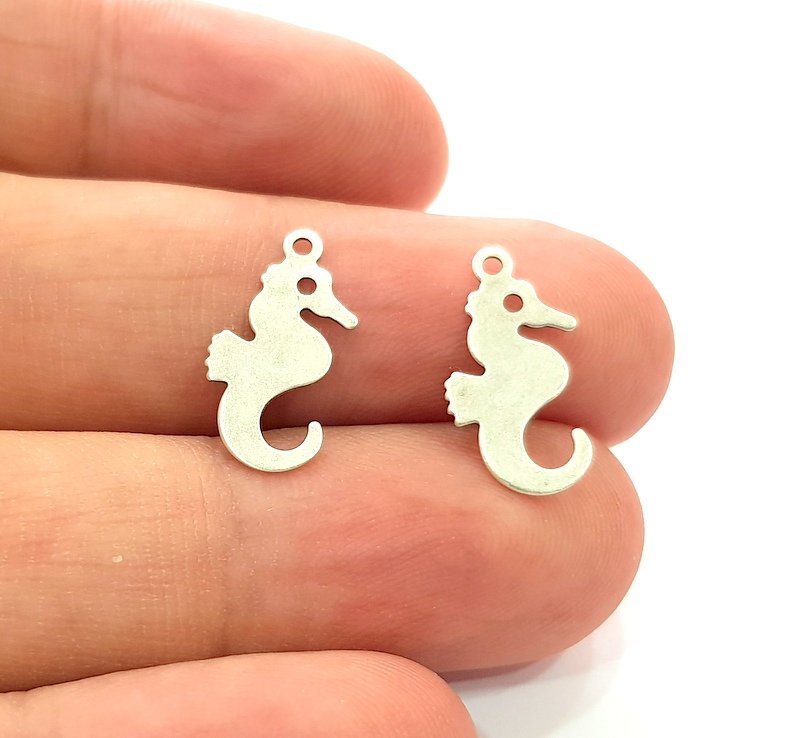 20 Seahorse Charm Antique Silver Plated Brass Charms  (17x9mm) G13629