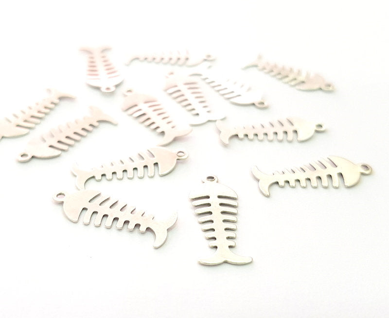 20 Fishbone Charm Silver Charms Antique Silver Plated Brass (20x7 mm) G13654