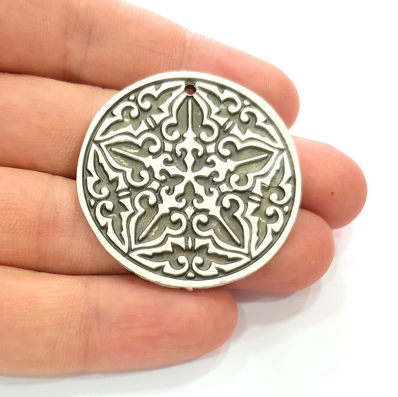 Silver Pendant Antique Silver Plated Metal (42mm) G13658