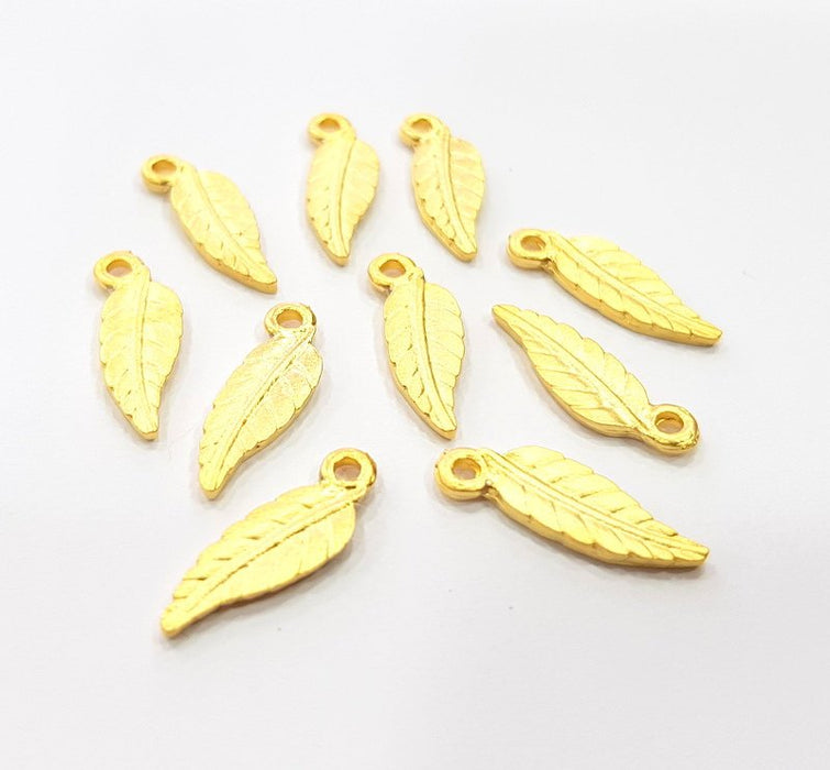10 Leaf Charm Gold Charms Gold Plated Metal (18x6mm)  G14081