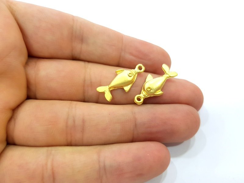 10 Fish Charm Gold Charms Gold Plated Metal (22x10mm)  G14084