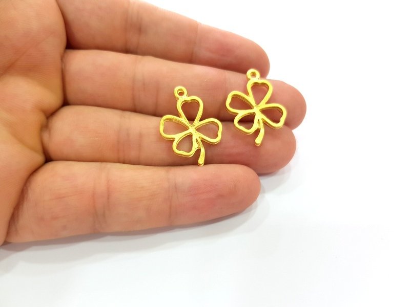 4 Clover Charm Gold Charms Gold Plated Metal (24x19mm)  G14090