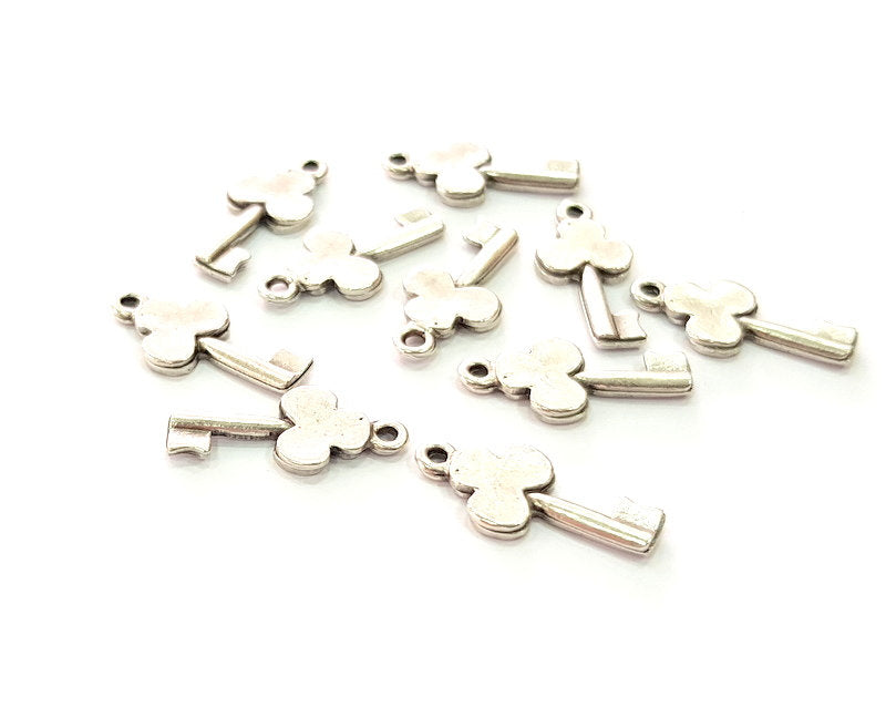 20 Key Charm Antique Silver Plated Charms (22x10mm) G14109