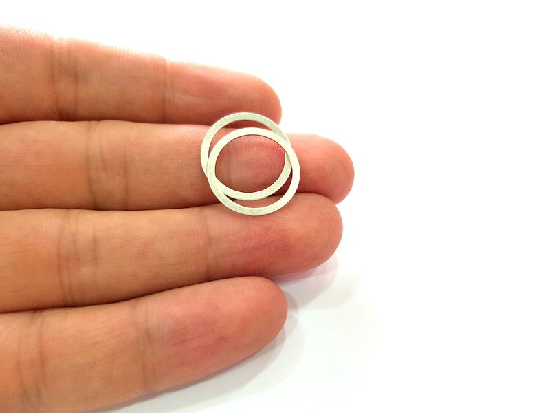 20 Silver Circle Connector Antique Silver Plated Brass (19 mm)   G14119