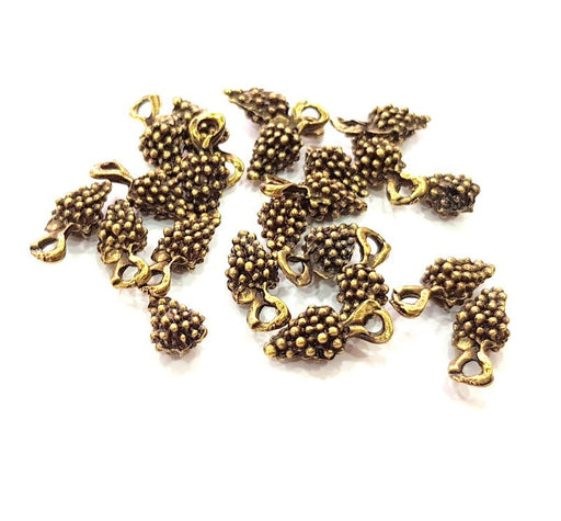 20 Bunch of grapes Charm Antique Bronze Charm Antique Bronze Plated Metal (15x6mm) G14189