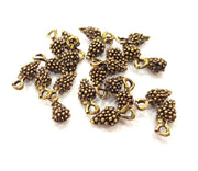 20 Bunch of grapes Charm Antique Bronze Charm Antique Bronze Plated Metal (15x6mm) G14189