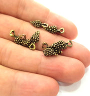 20 Bunch of grapes Charm Antique Bronze Charm Antique Bronze Plated Metal (15x6mm) G14189