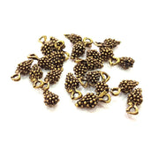 20 Bunch of grapes Charm Antique Bronze Charm Antique Bronze Plated Metal (15x6mm) G14189