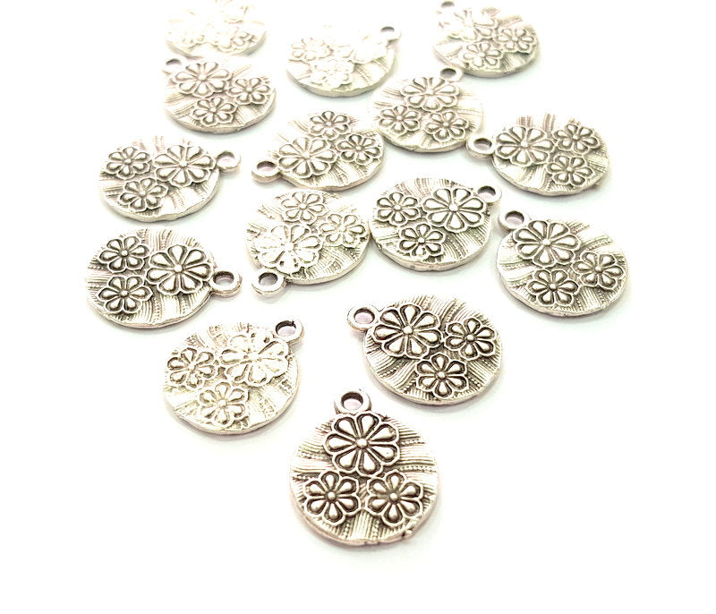 10 Flower Charm Silver Charms Antique Silver Plated Metal (14mm) G14221