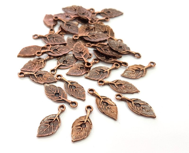 30 Leaf Charm Antique Copper Charm Antique Copper Plated Metal (18x7mm) G13747