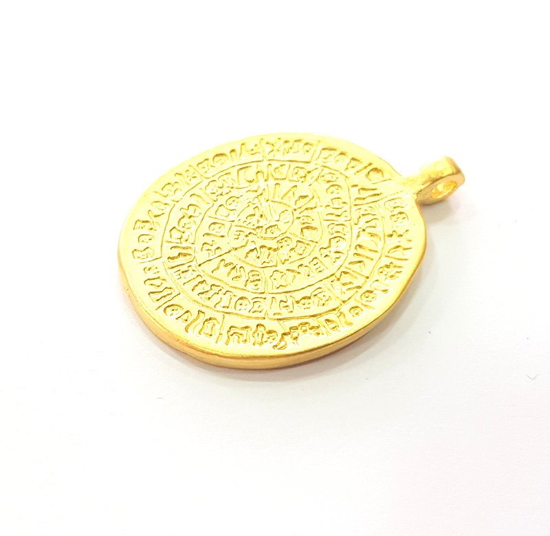 Gold Medallion Pendant Gold Plated Metal (30mm)  G14300