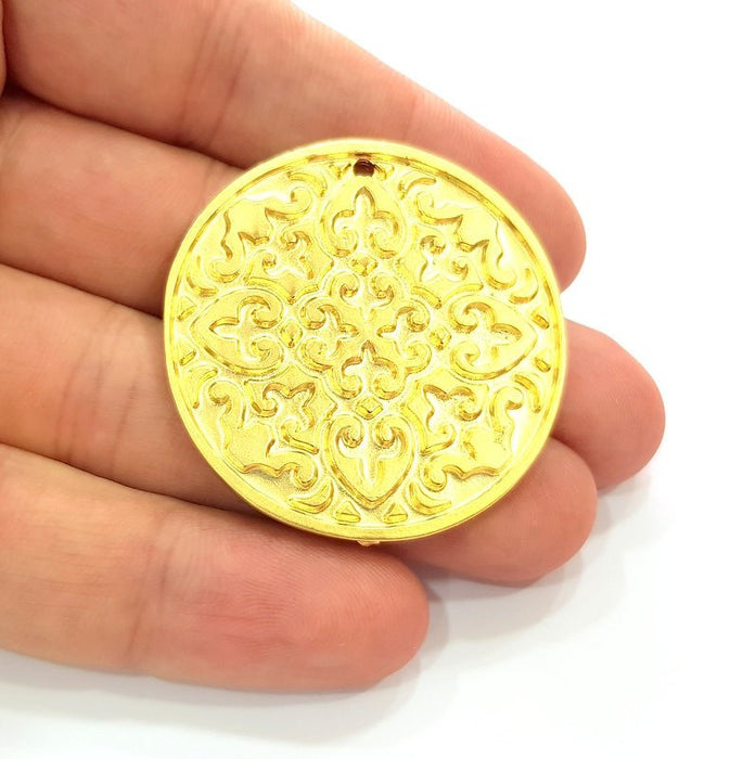 Gold Medallion Pendant Gold Plated Metal (42mm)  G14302