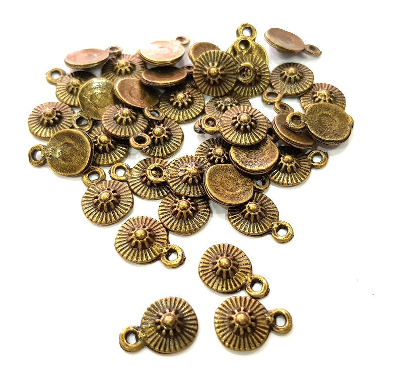 20 Antique Bronze Charm Antique Bronze Plated Metal  (12x9mm) G13844