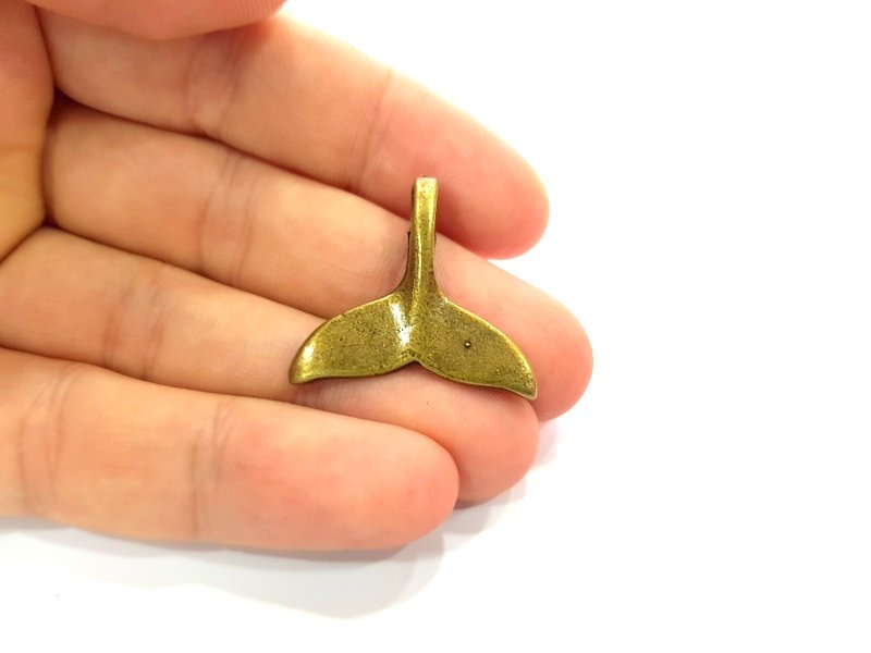 2 Fish tail Antique Bronze Charm Antique Bronze Plated Metal  (28x25mm) G13851