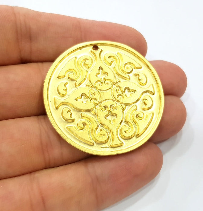 Gold Pendant Medallion Pendant Gold Plated Metal (42mm)  G14071