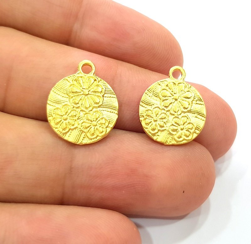 5 Gold Charms Gold Plated Metal (14mm)  G14074