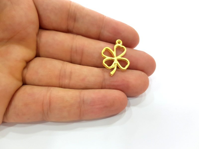 4 Clover Charm Gold Charms Gold Plated Metal (24x19mm)  G14090