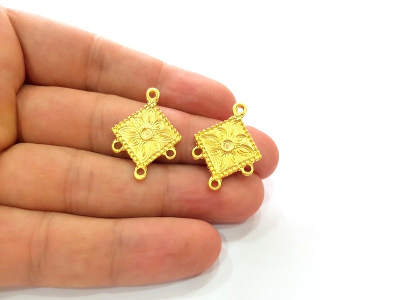2 Mystic Flower Charms Earring Findings Connector Gold Plated Metal (27x20mm)  G14102