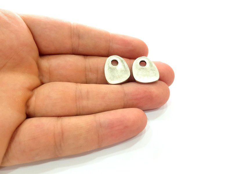 6 Flake Charm Silver Charms Antique Silver Plated Metal (18x15mm) G14120