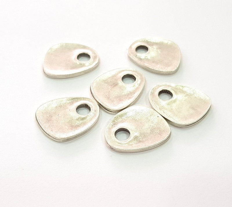 6 Flake Charm Silver Charms Antique Silver Plated Metal (18x15mm) G14120