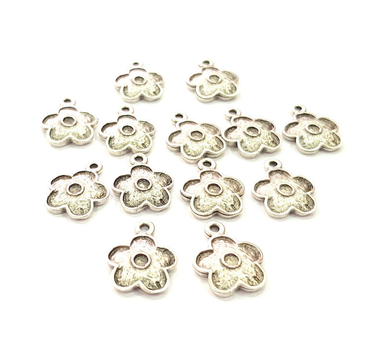 10 Flower Charm Antique Silver Plated Charms (18x15mm) G14123