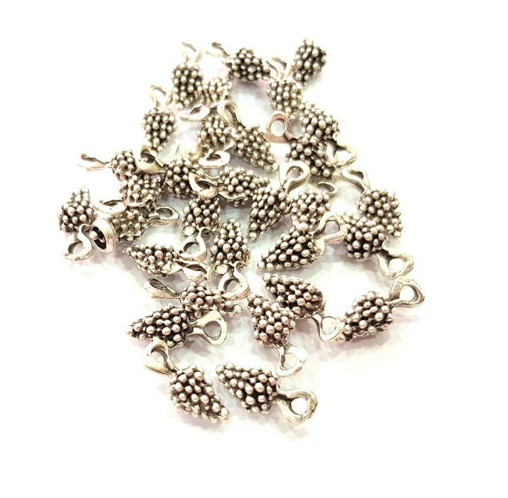 20 Bunch of grapes Charm Silver Charms Antique Silver Plated Metal (15x6mm) G17506