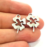8 Clover Charm Silver Charms Antique Silver Plated Metal (21x15mm) G14228