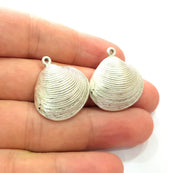 2 Oyster Charms Shell Charm Mussel Charms Sea Ocean Silver Charms Antique Silver Plated Metal (28x26mm) G14580