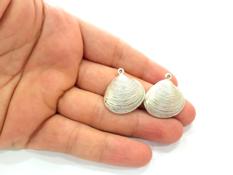 2 Oyster Charms Shell Charm Mussel Charms Sea Ocean Silver Charms Antique Silver Plated Metal (28x26mm) G14580