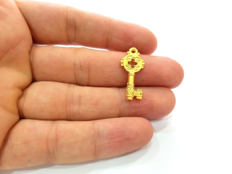 4 Key Charm Gold Charms Gold Plated Metal (27x12mm)  G14293