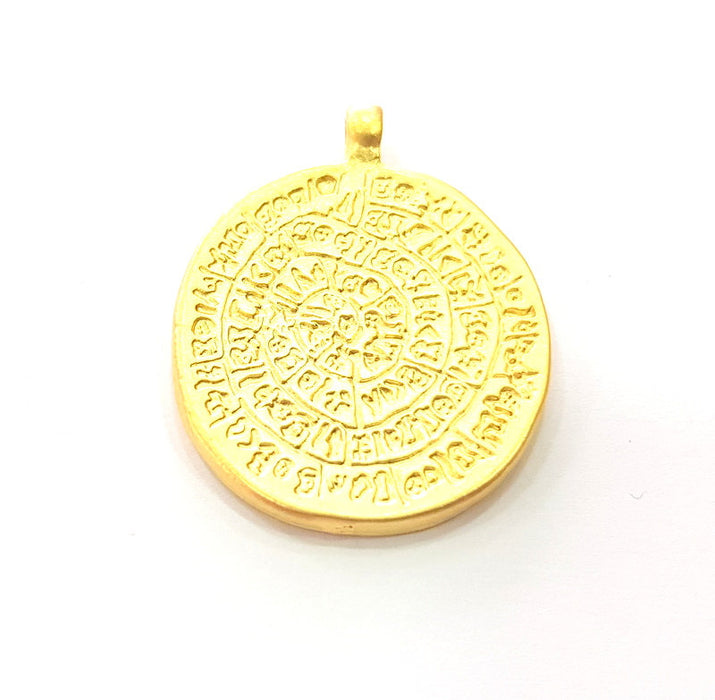 Gold Medallion Pendant Gold Plated Metal (30mm)  G14300