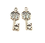 4 Key Charm Silver Charms Antique Silver Plated Metal (41x16mm) G14333