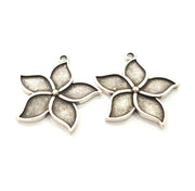 2 Flower Charm Silver Charms Antique Silver Plated Metal (30mm) G14682