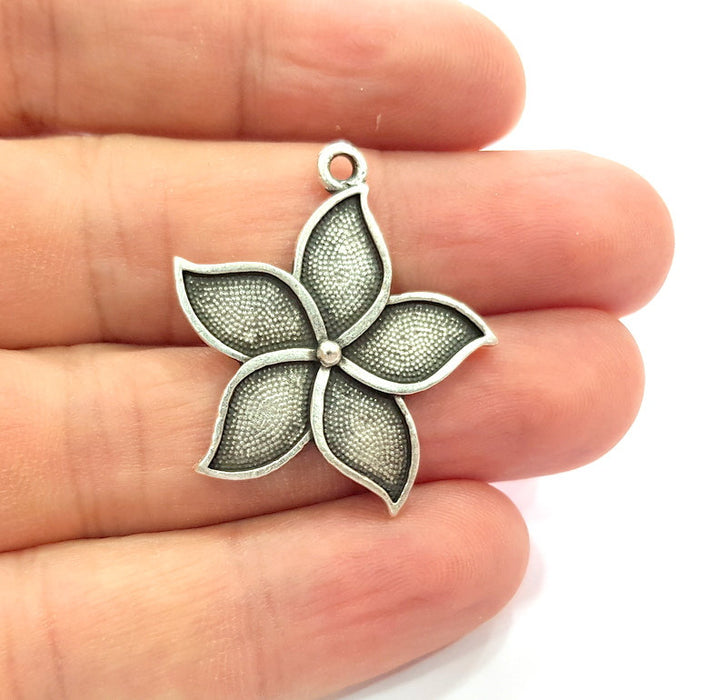 2 Flower Charm Silver Charms Antique Silver Plated Metal (30mm) G14682